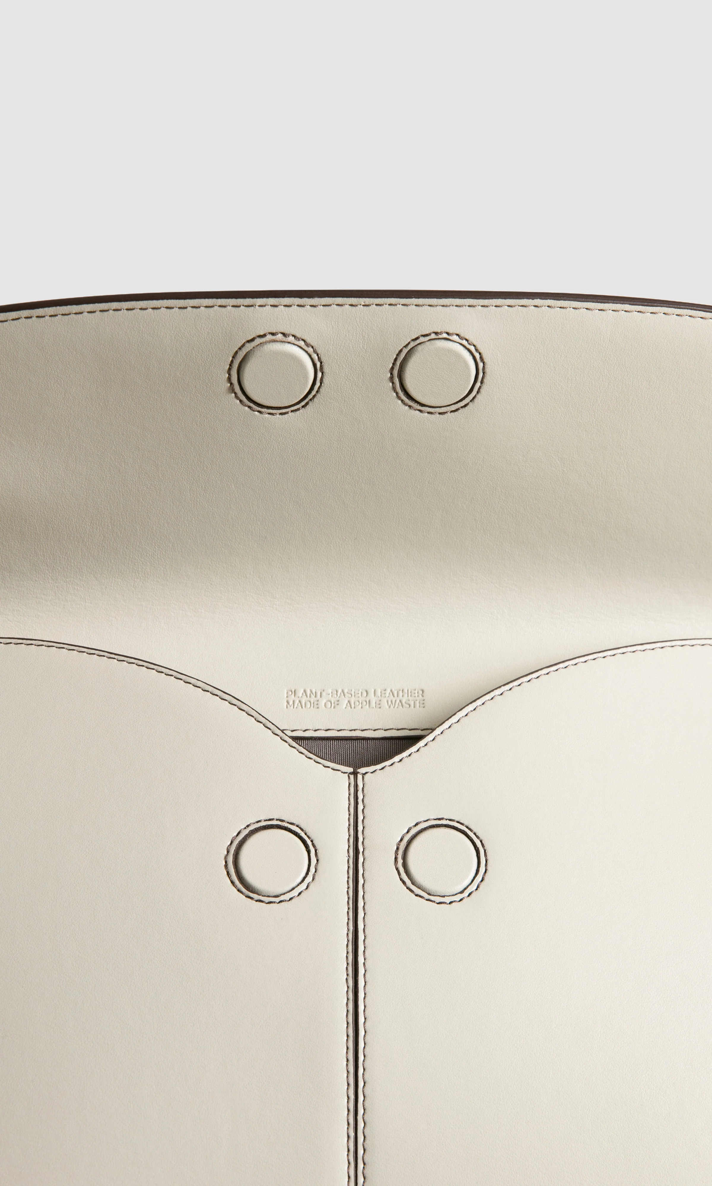 LOYAUTÉ - LUNAR LAPTOP BAG - Image 4
